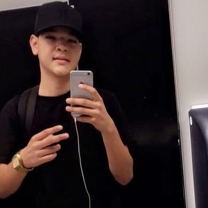 Meet your Posher, Abimael